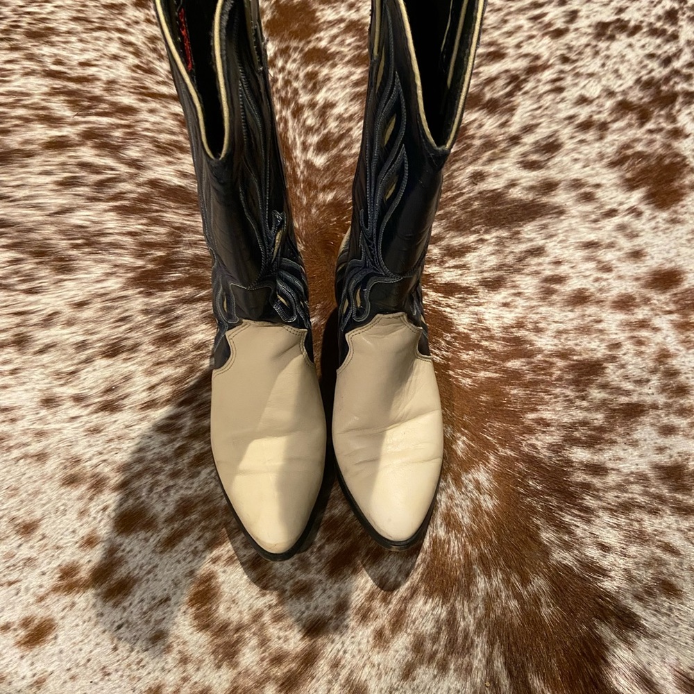 Women Laredo boots